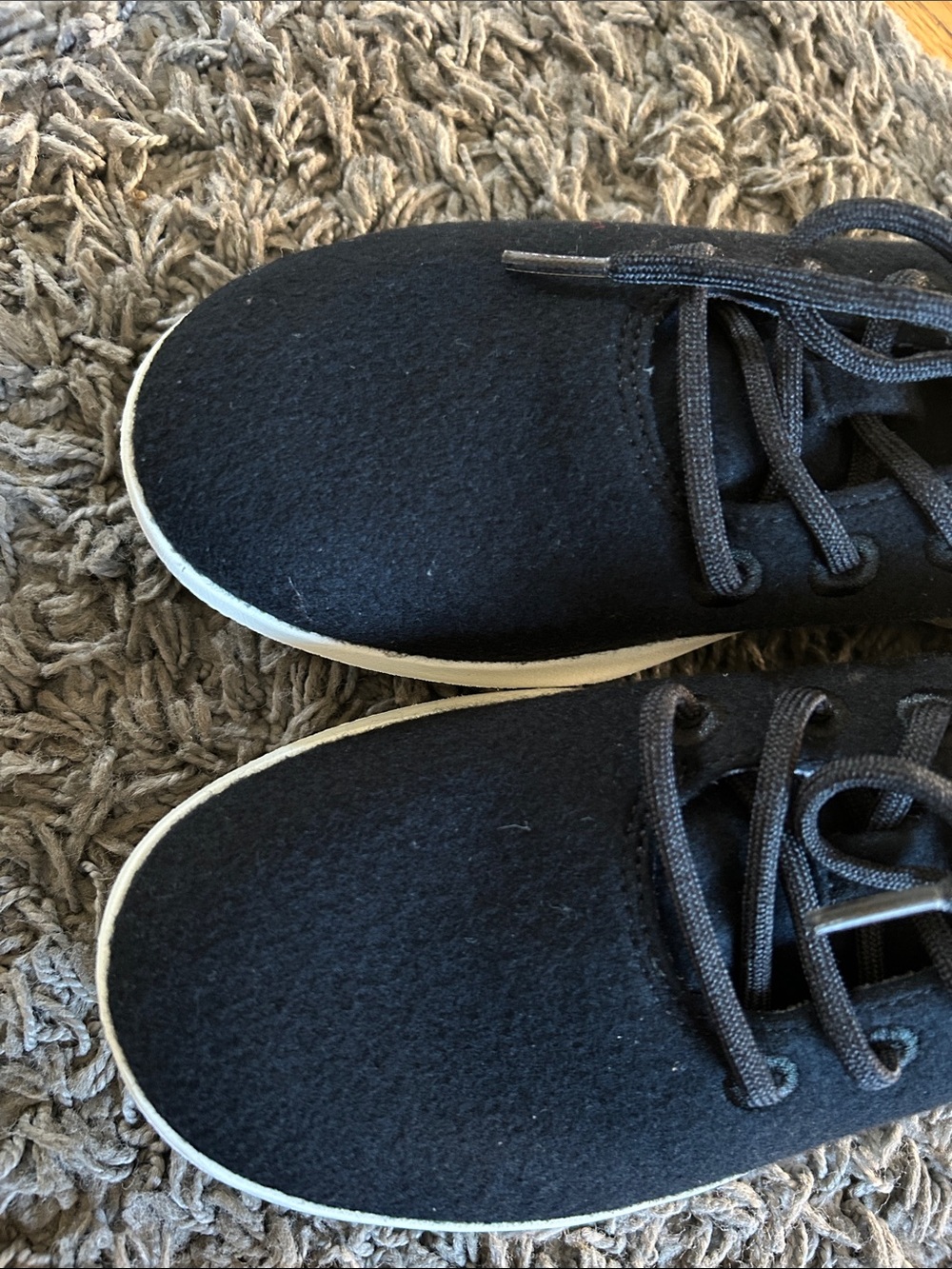 NWOT Allbirds Wool Runner Sneaker in Black with White Sole Womens Size 7 - Picture 7 of 8